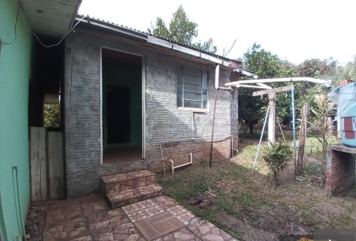 Casa à venda com 2 quartos, 89m² - Foto 2
