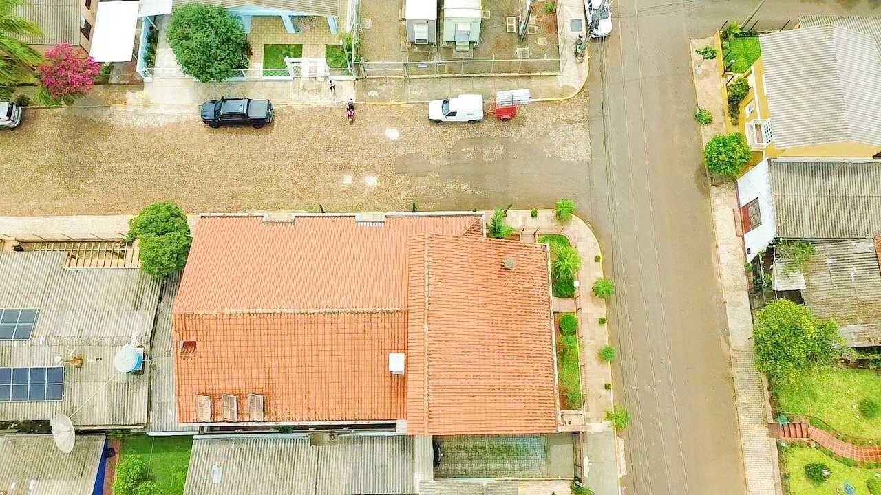 Casa à venda com 3 quartos, 402m² - Foto 4