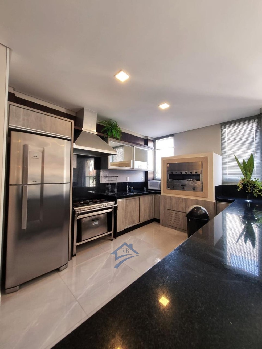 Apartamento à venda com 2 quartos, 86m² - Foto 37