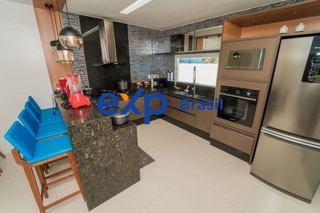 Casa à venda com 7 quartos, 510m² - Foto 9