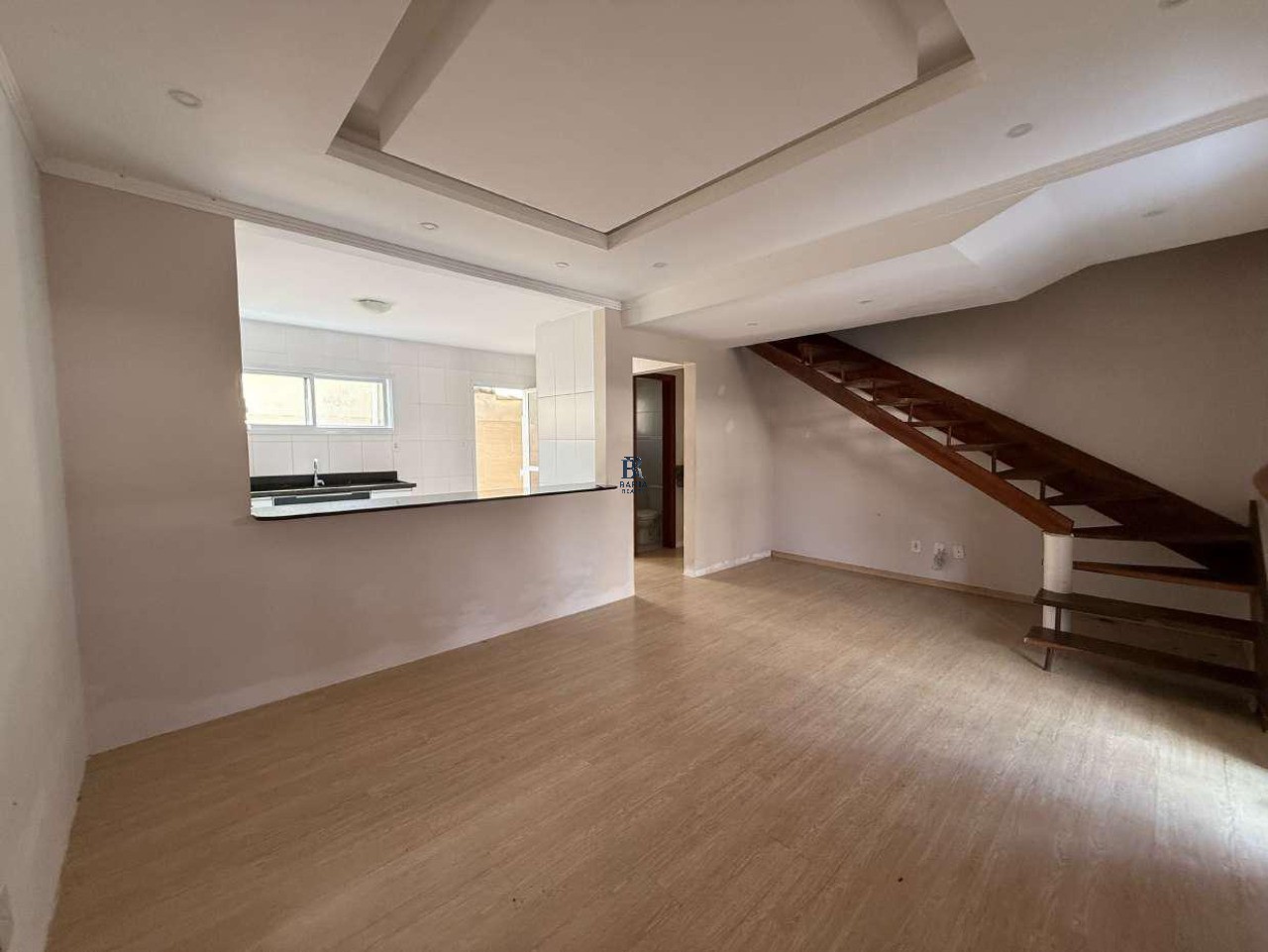 Casa à venda com 2 quartos, 84m² - Foto 4