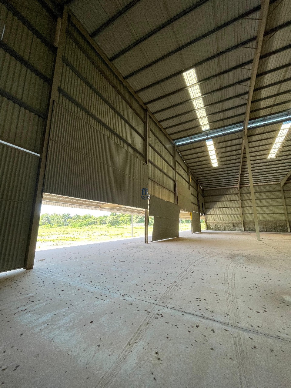 Depósito-Galpão-Armazém para alugar, 33000m² - Foto 2