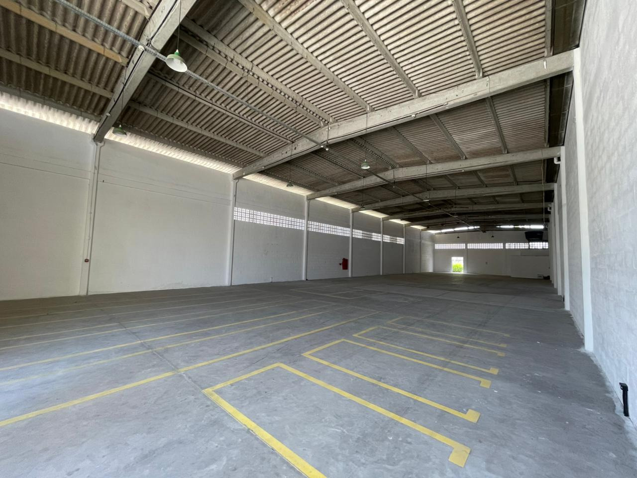 Depósito-Galpão, 600 m² - Foto 1