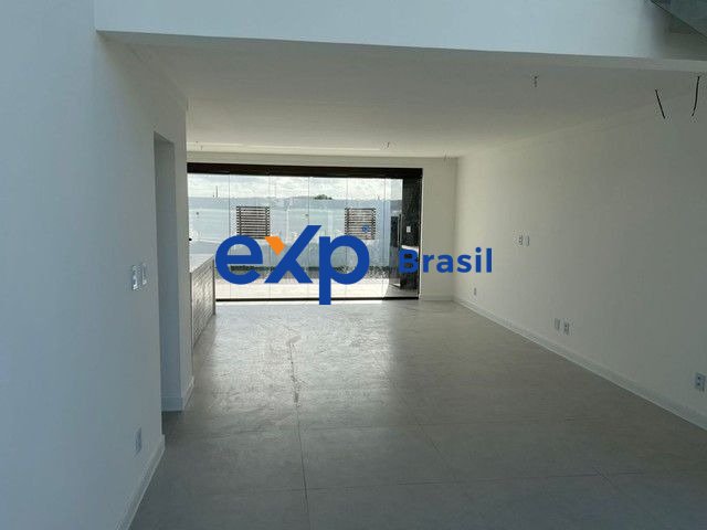 Casa à venda com 4 quartos, 180m² - Foto 7