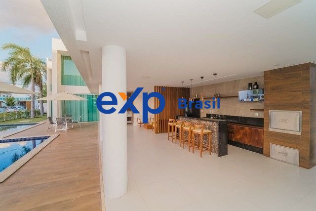 Casa à venda com 7 quartos, 510m² - Foto 1