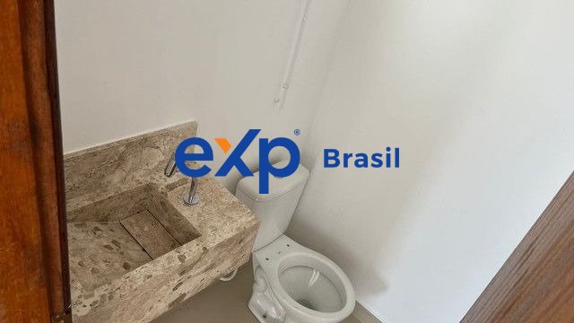 Casa à venda com 4 quartos, 180m² - Foto 3