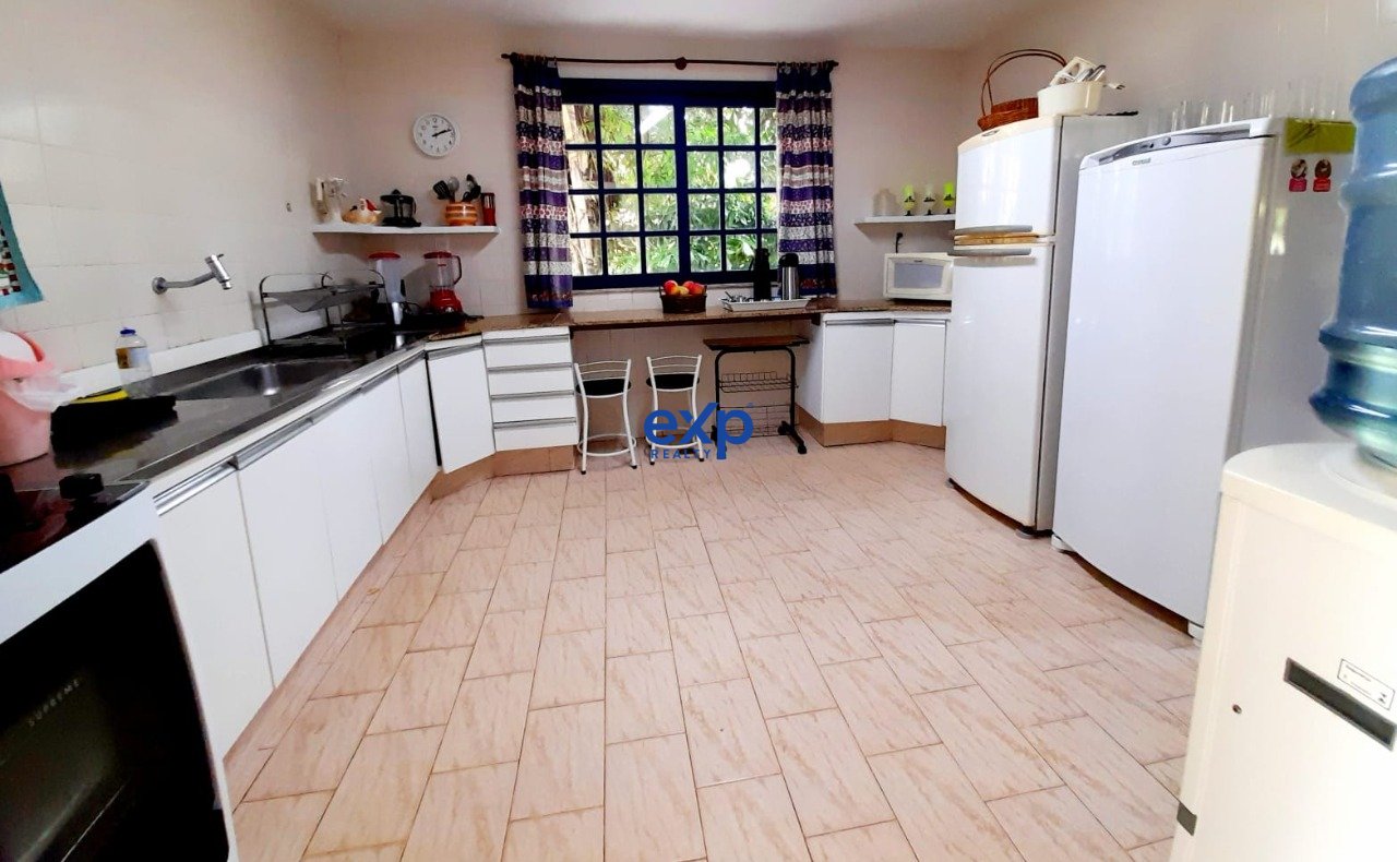 Casa à venda com 4 quartos, 435m² - Foto 12