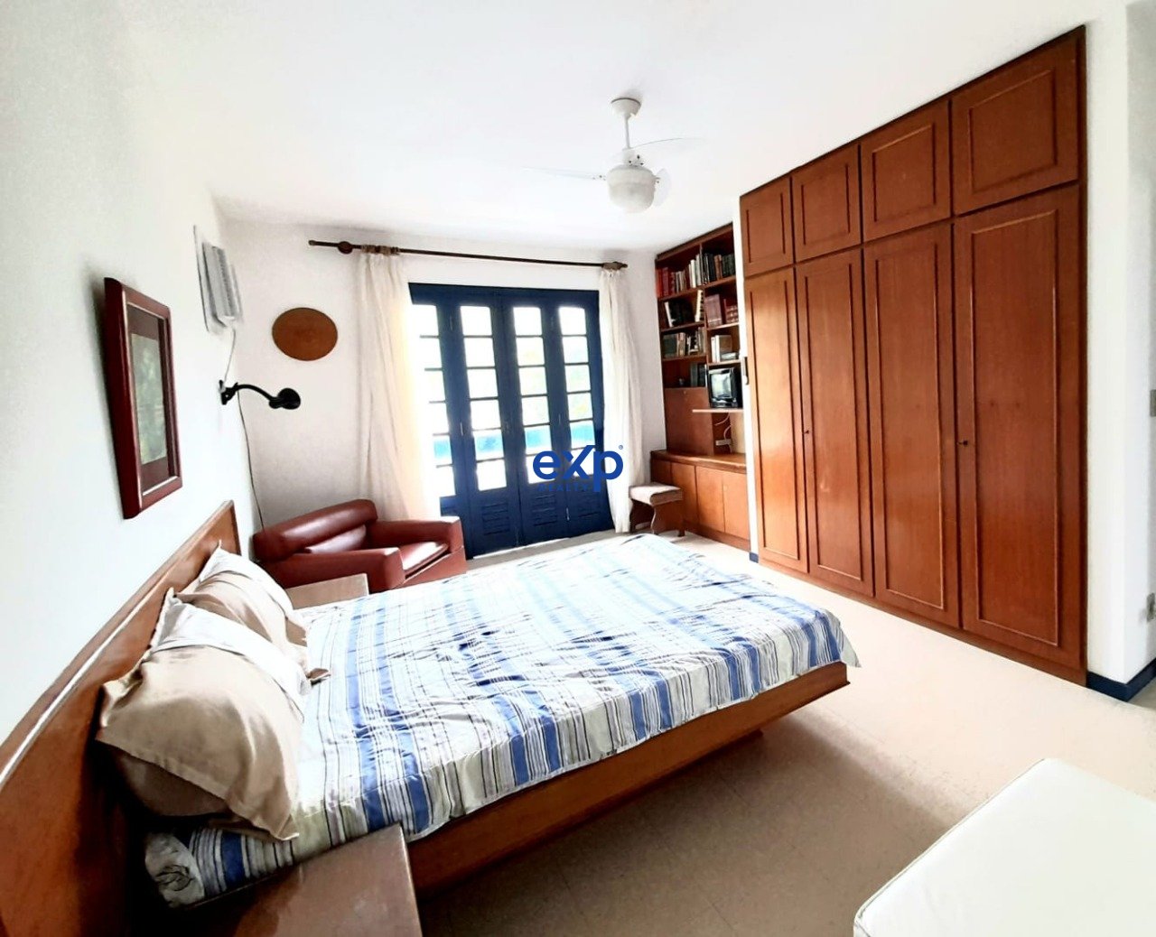 Casa à venda com 4 quartos, 435m² - Foto 16