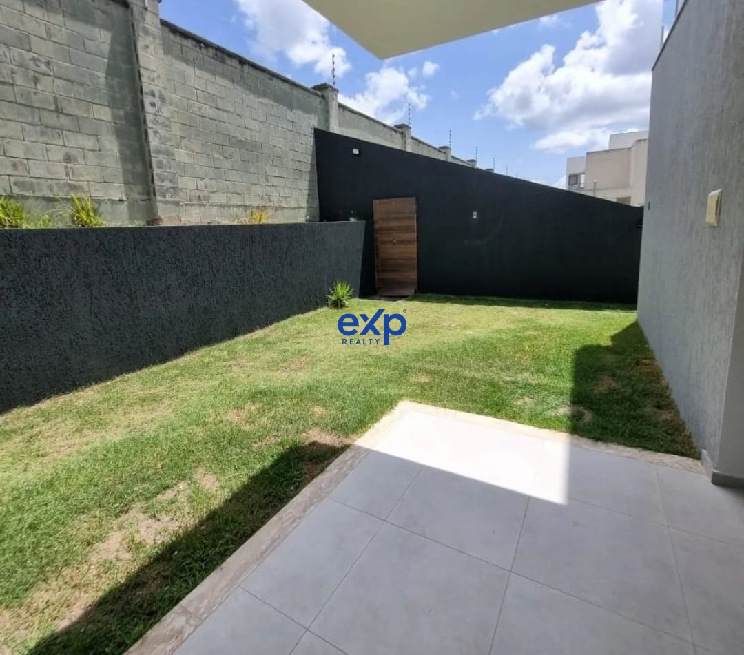 Casa à venda com 4 quartos, 204m² - Foto 5