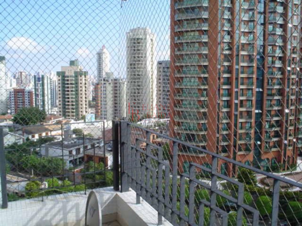 Apartamento à venda e aluguel com 3 quartos, 130m² - Foto 2