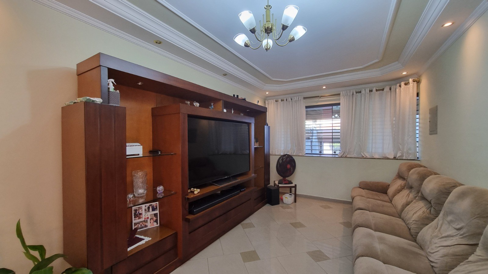 Casa, 4 quartos, 158 m² - Foto 1