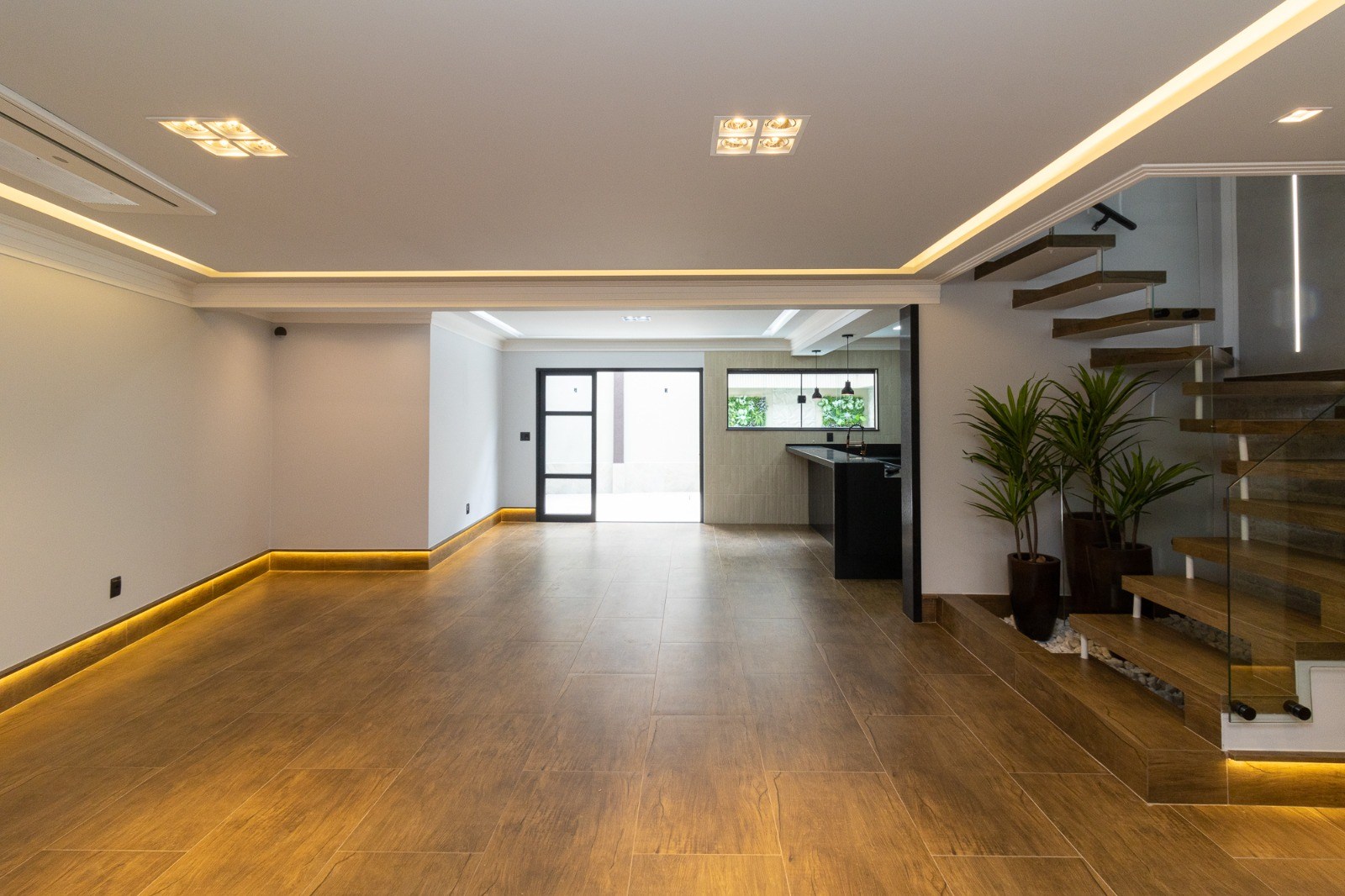 Casa, 3 quartos, 211 m² - Foto 4