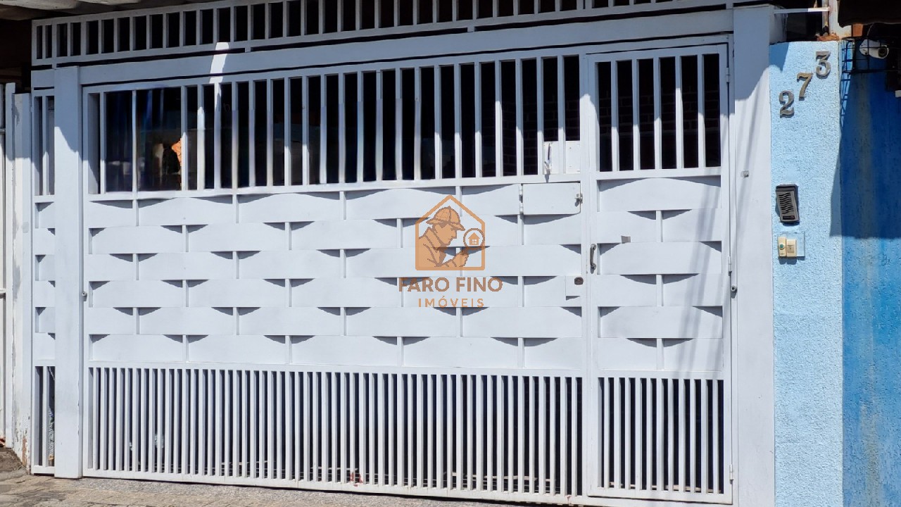 Casa à venda com 3 quartos, 150m² - Foto 1