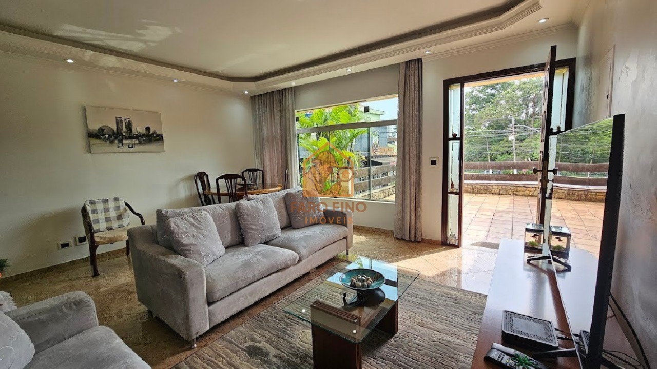 Casa, 3 quartos, 315 m² - Foto 2