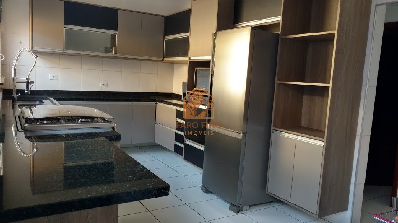 Casa, 4 quartos, 352 m² - Foto 3