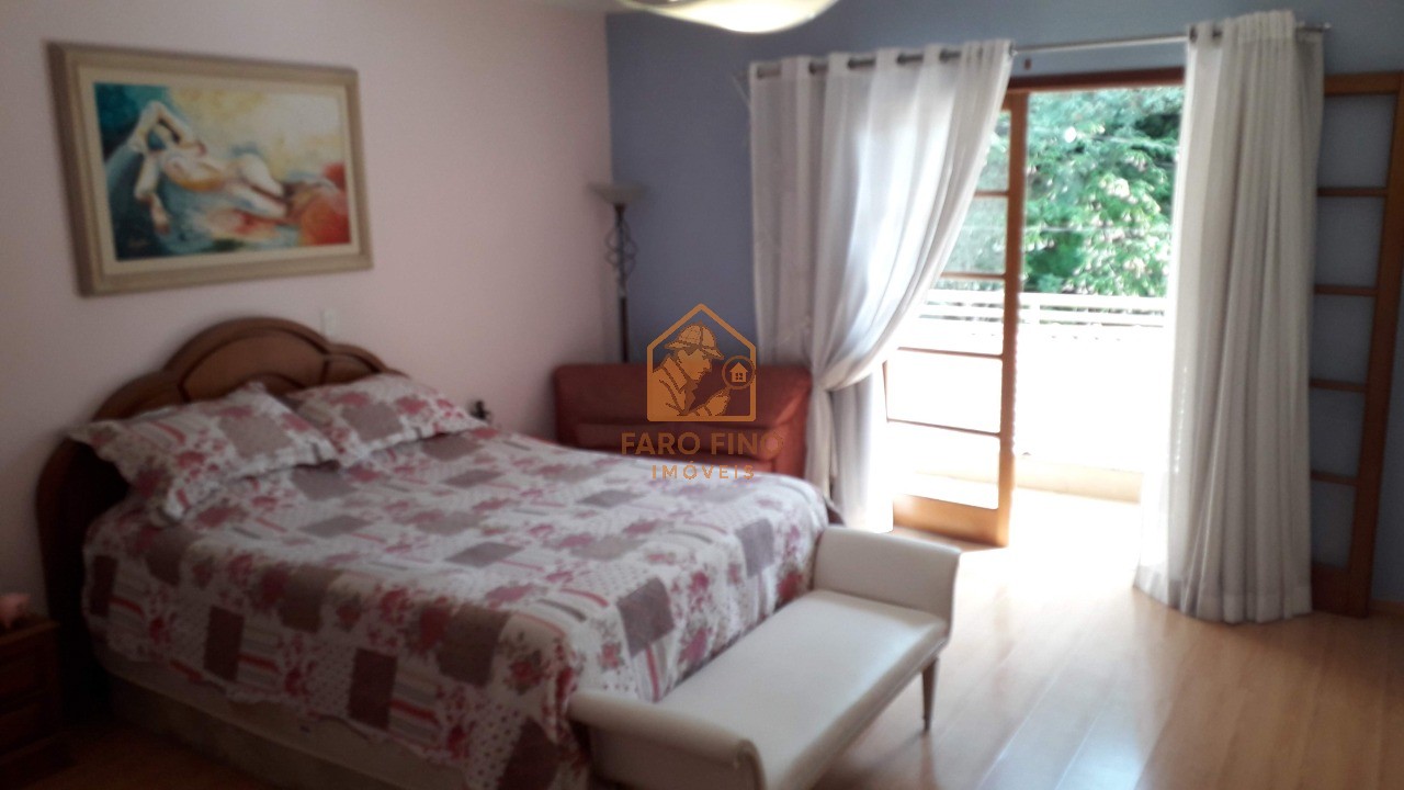 Casa à venda com 4 quartos, 550m² - Foto 8