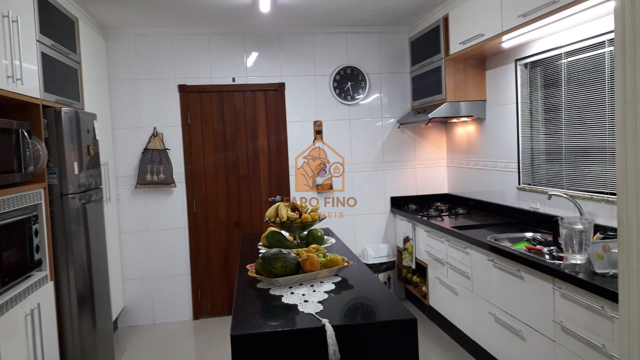 Casa à venda com 4 quartos, 550m² - Foto 26