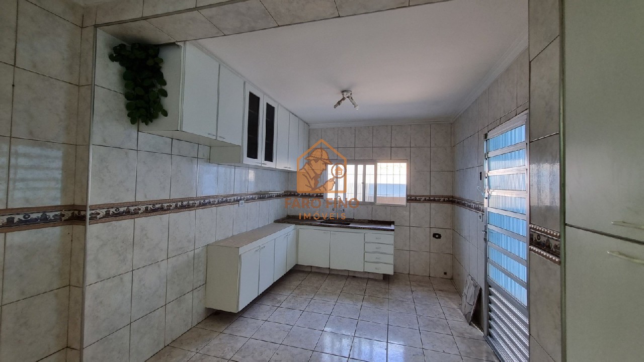 Casa à venda com 3 quartos, 150m² - Foto 14