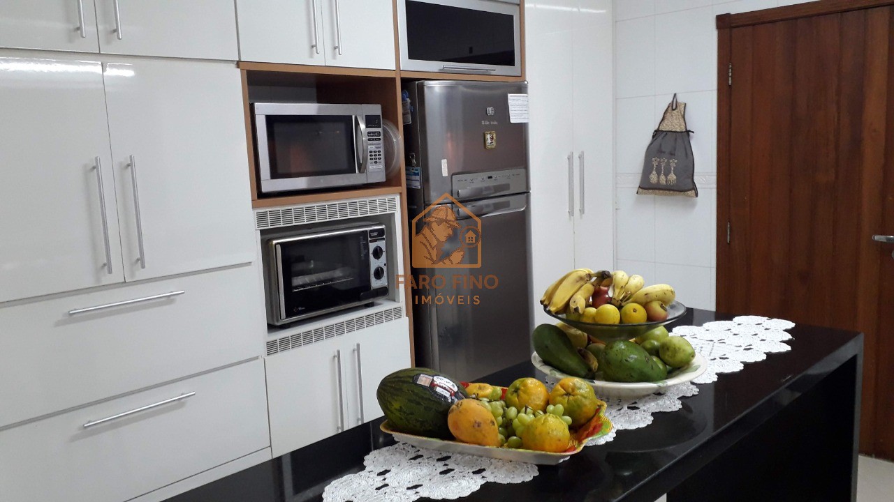 Casa à venda com 4 quartos, 550m² - Foto 28