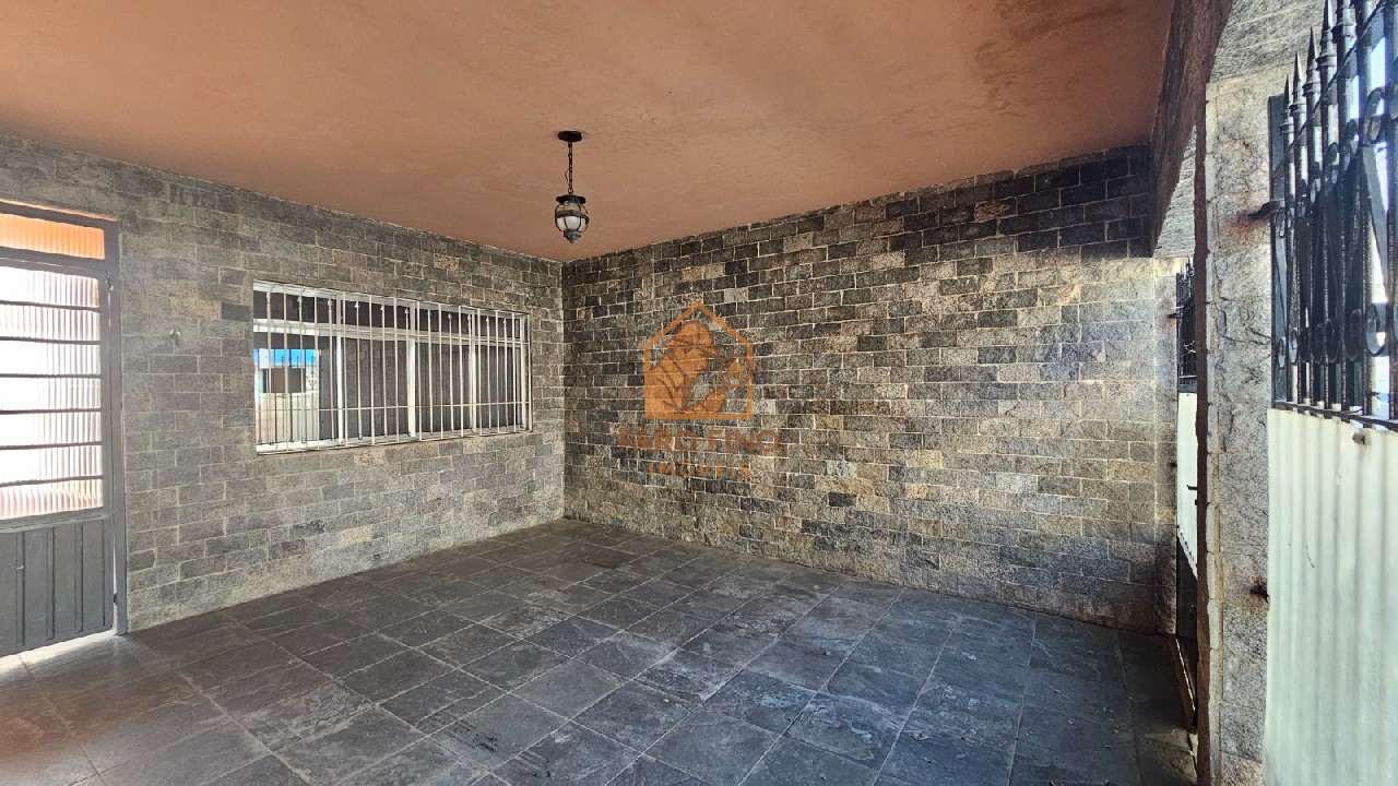 Casa, 3 quartos, 225 m² - Foto 1