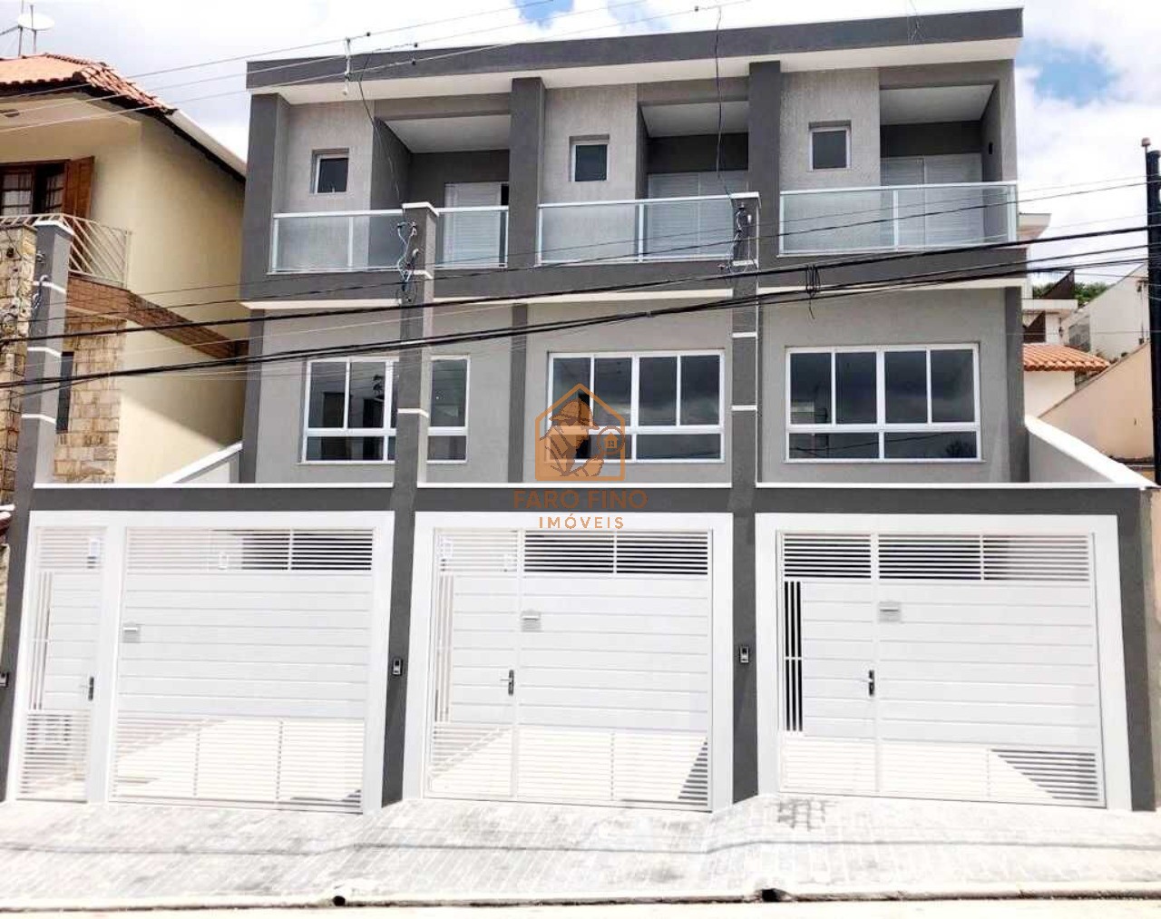 Casa à venda com 3 quartos, 160m² - Foto 1