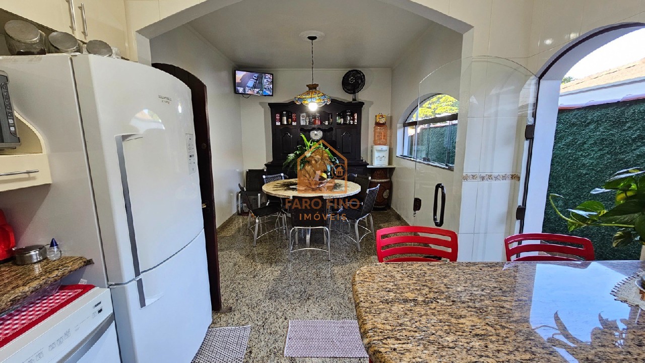 Casa, 3 quartos, 184 m² - Foto 12