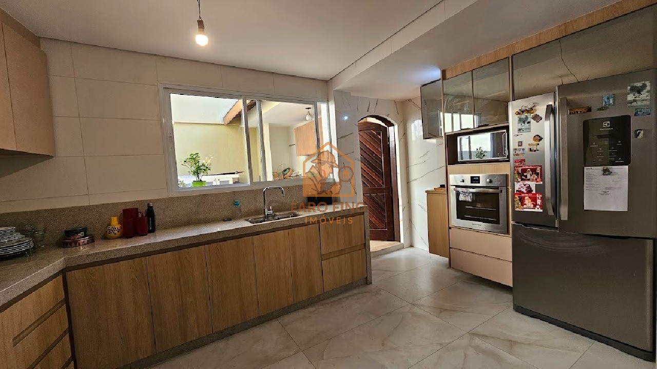 Casa, 3 quartos, 217 m² - Foto 6