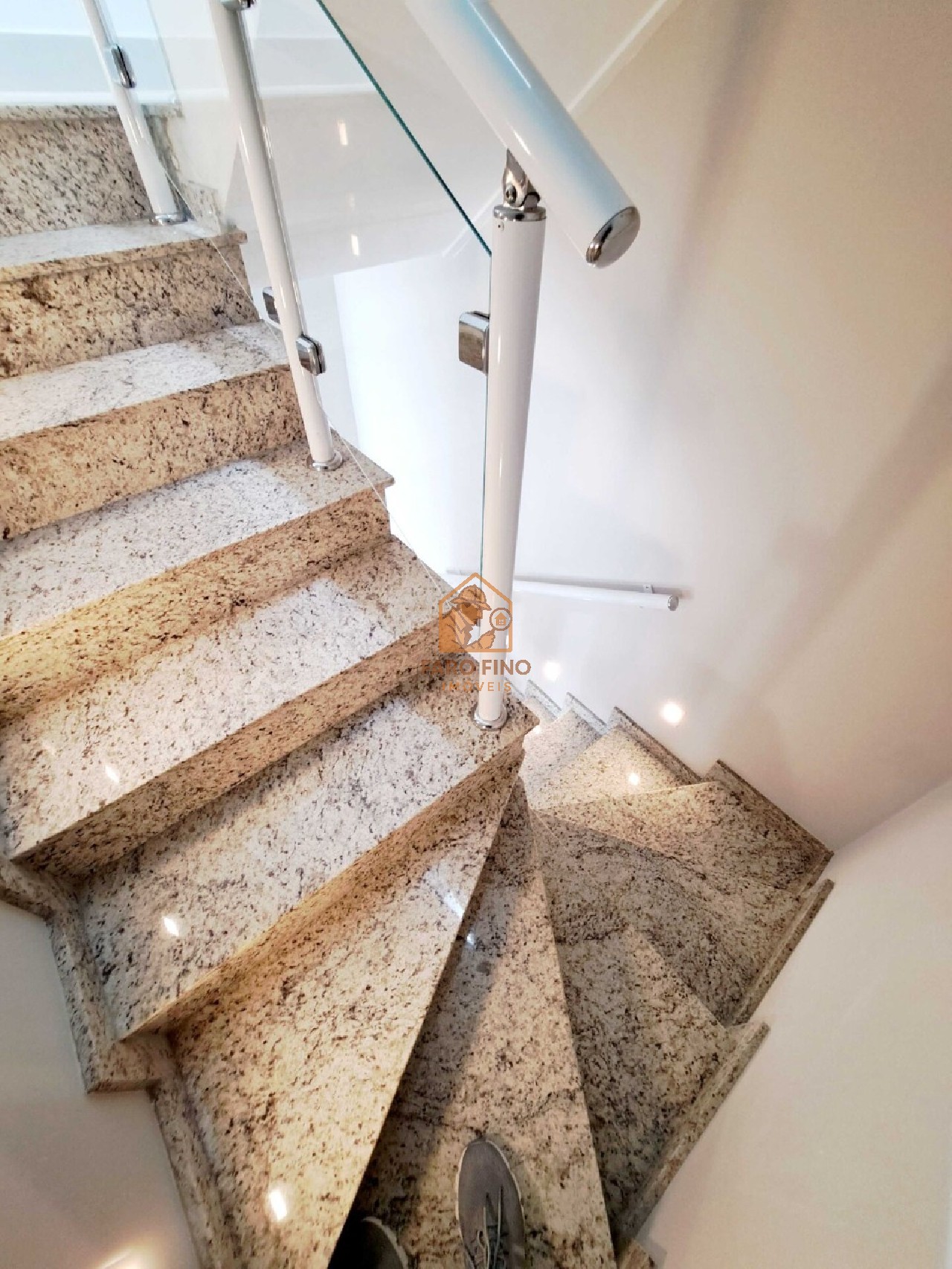 Casa à venda com 3 quartos, 160m² - Foto 5