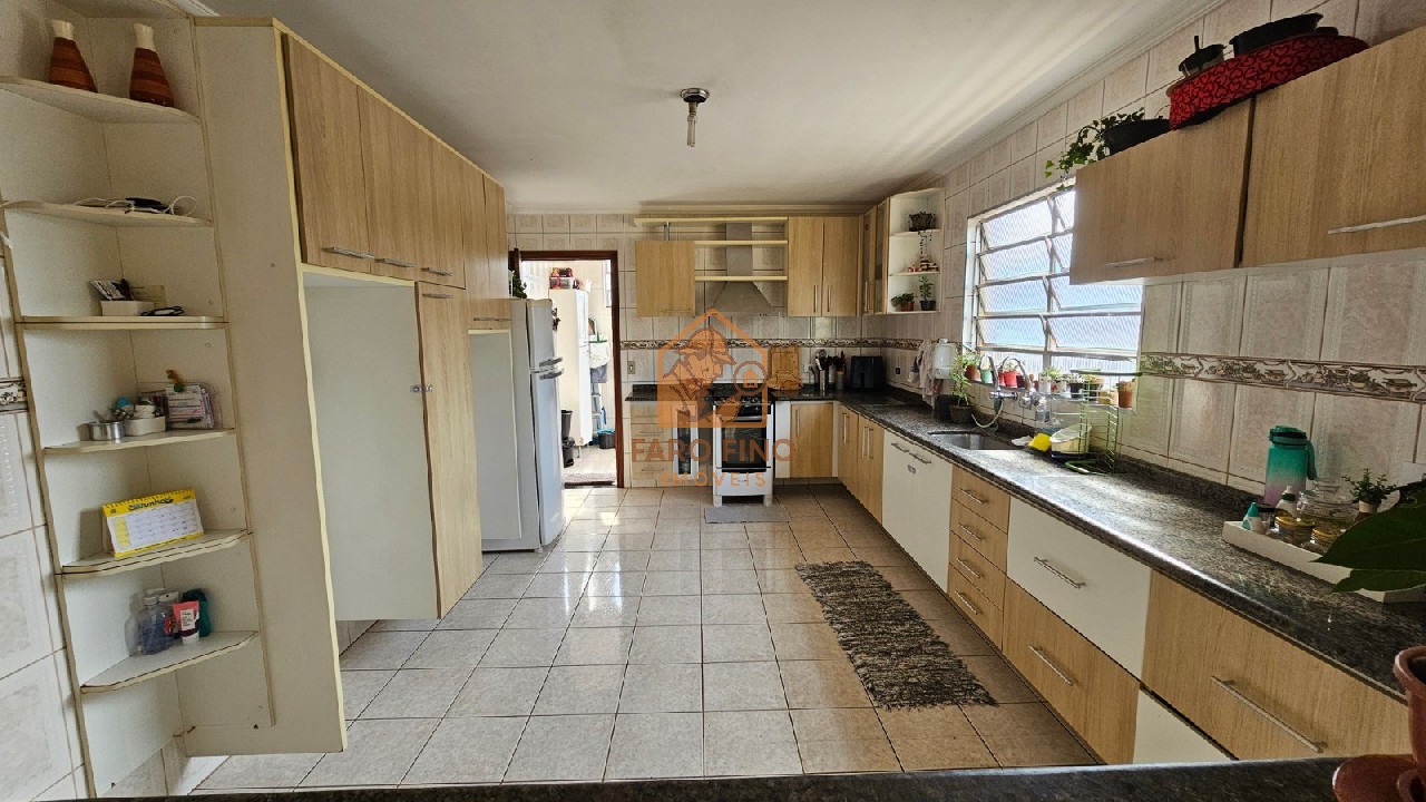 Casa, 3 quartos, 180 m² - Foto 3