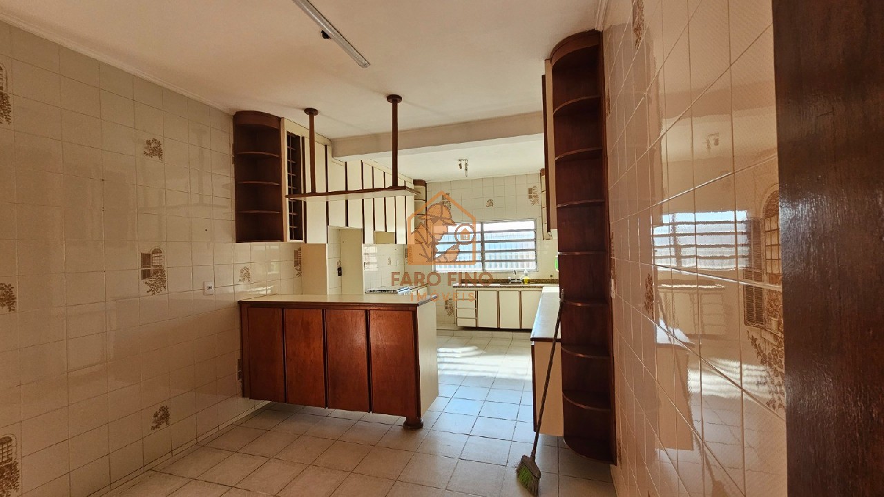 Casa, 3 quartos, 225 m² - Foto 11