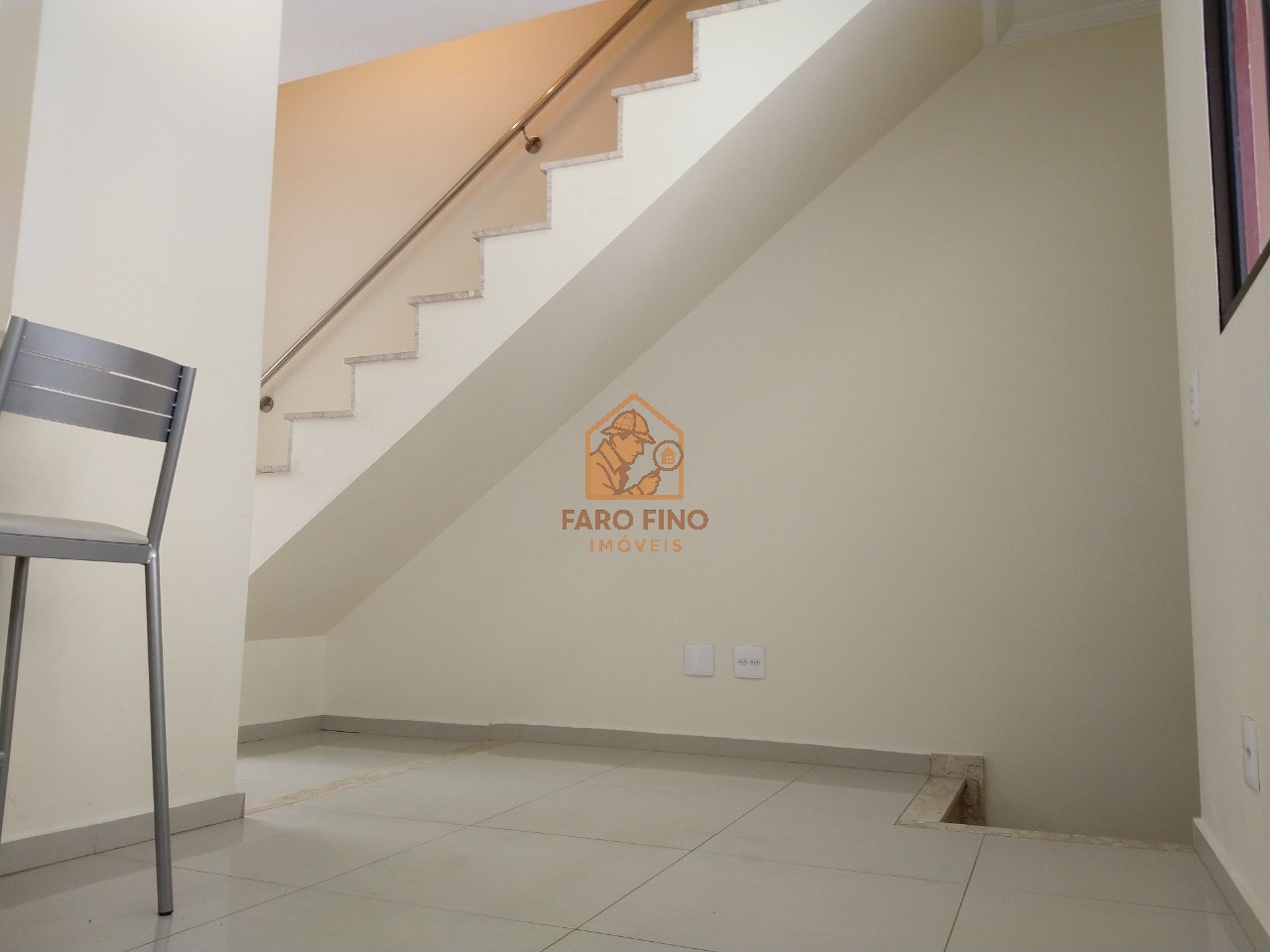 Casa à venda com 2 quartos, 87m² - Foto 4