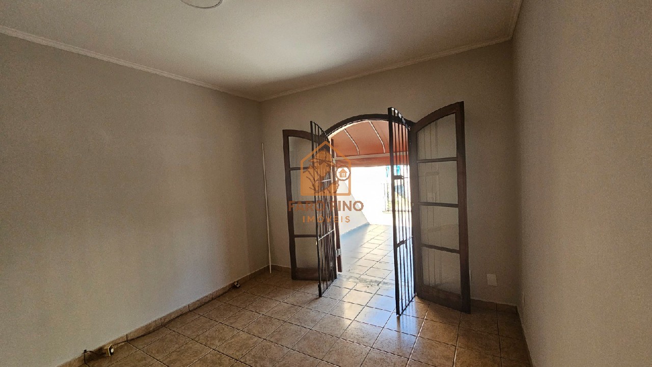 Casa, 3 quartos, 225 m² - Foto 35