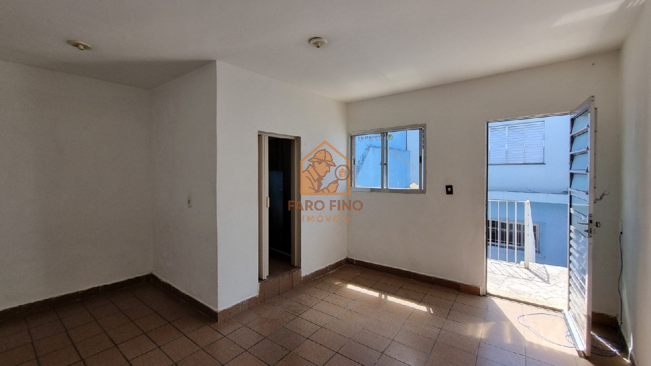Casa à venda com 3 quartos, 150m² - Foto 3