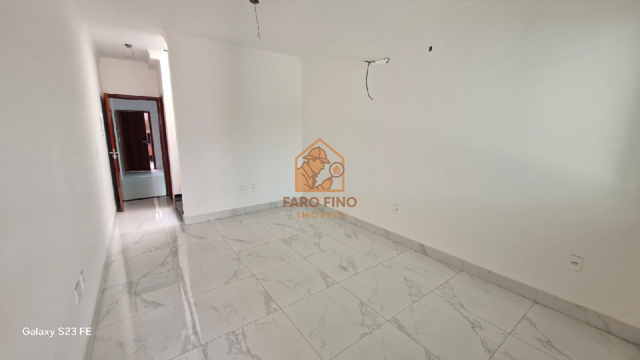 Casa à venda com 3 quartos, 100m² - Foto 2