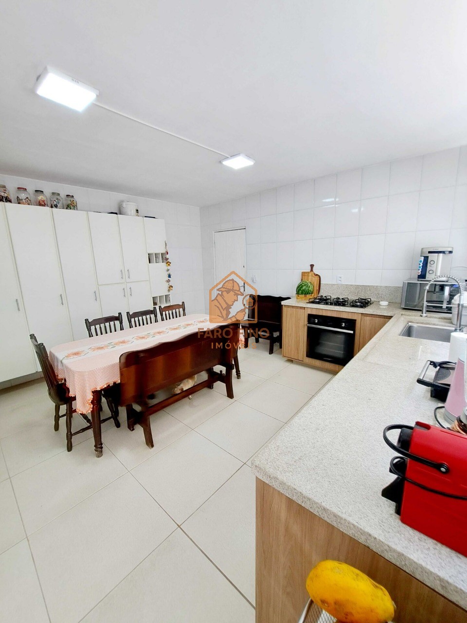 Casa, 4 quartos, 250 m² - Foto 13