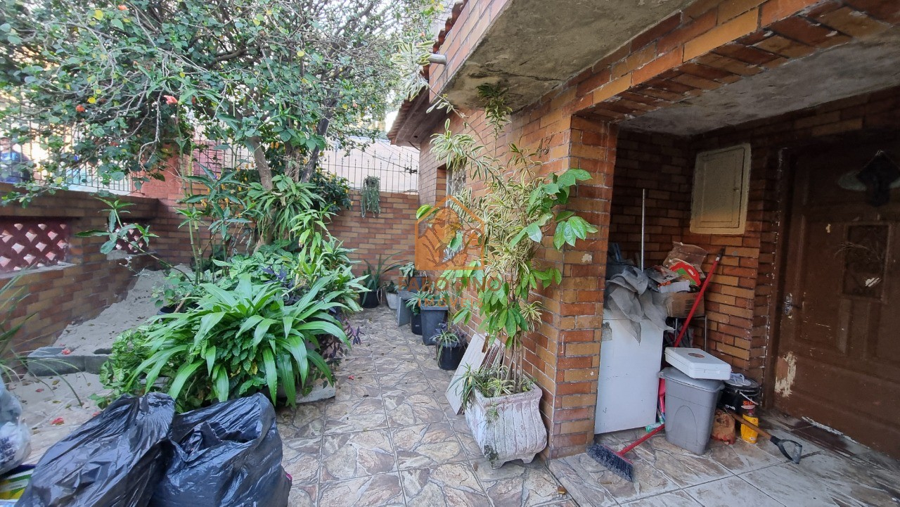 Terreno à venda, 1300m² - Foto 1