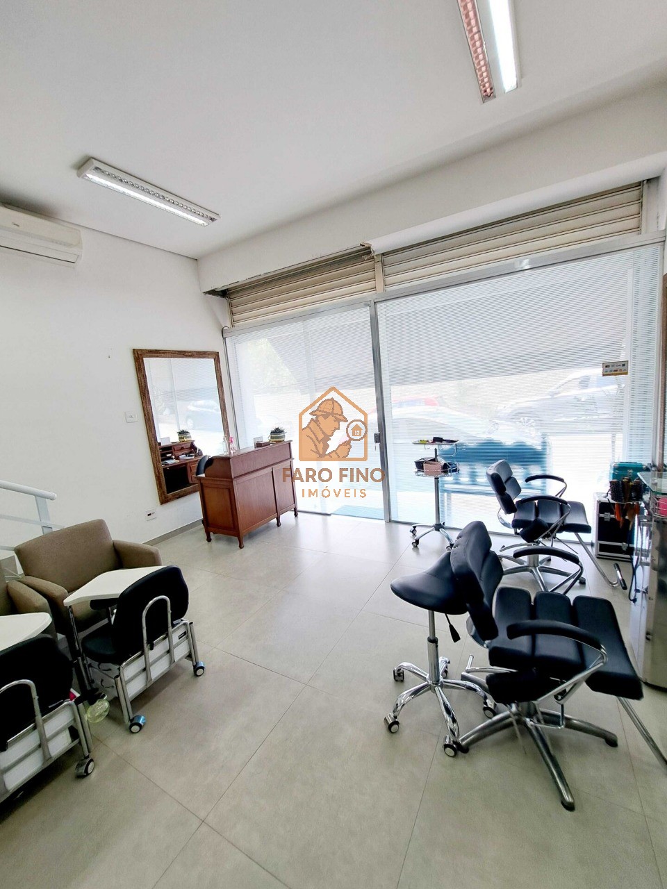 Casa, 4 quartos, 250 m² - Foto 1