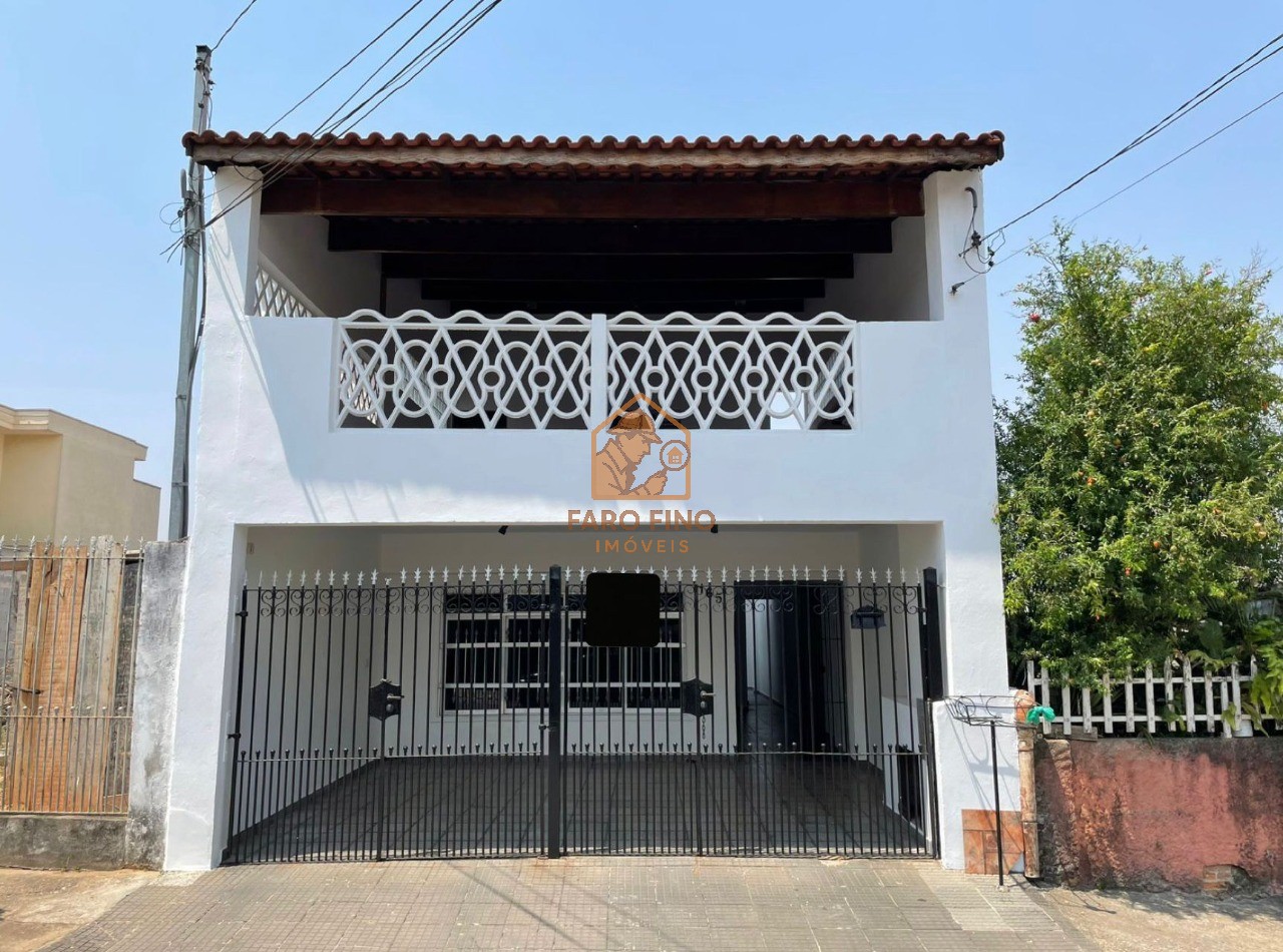 Casa, 3 quartos, 210 m² - Foto 1