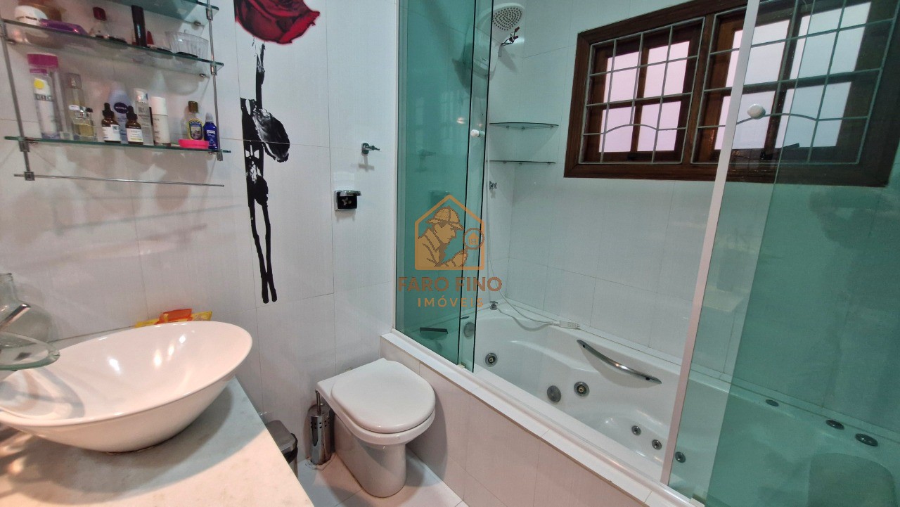 Casa, 3 quartos, 210 m² - Foto 9