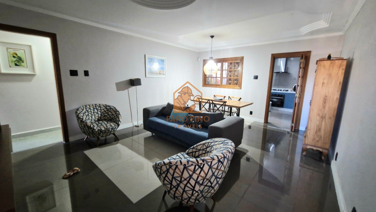 Casa, 3 quartos, 210 m² - Foto 1