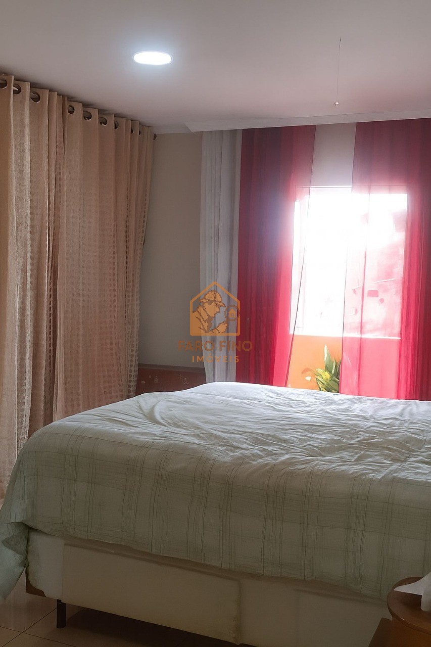 Casa, 3 quartos, 226 m² - Foto 11