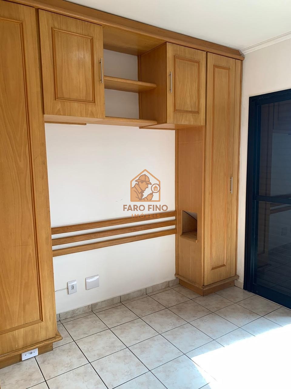 Apartamento à venda com 2 quartos, 64m² - Foto 33