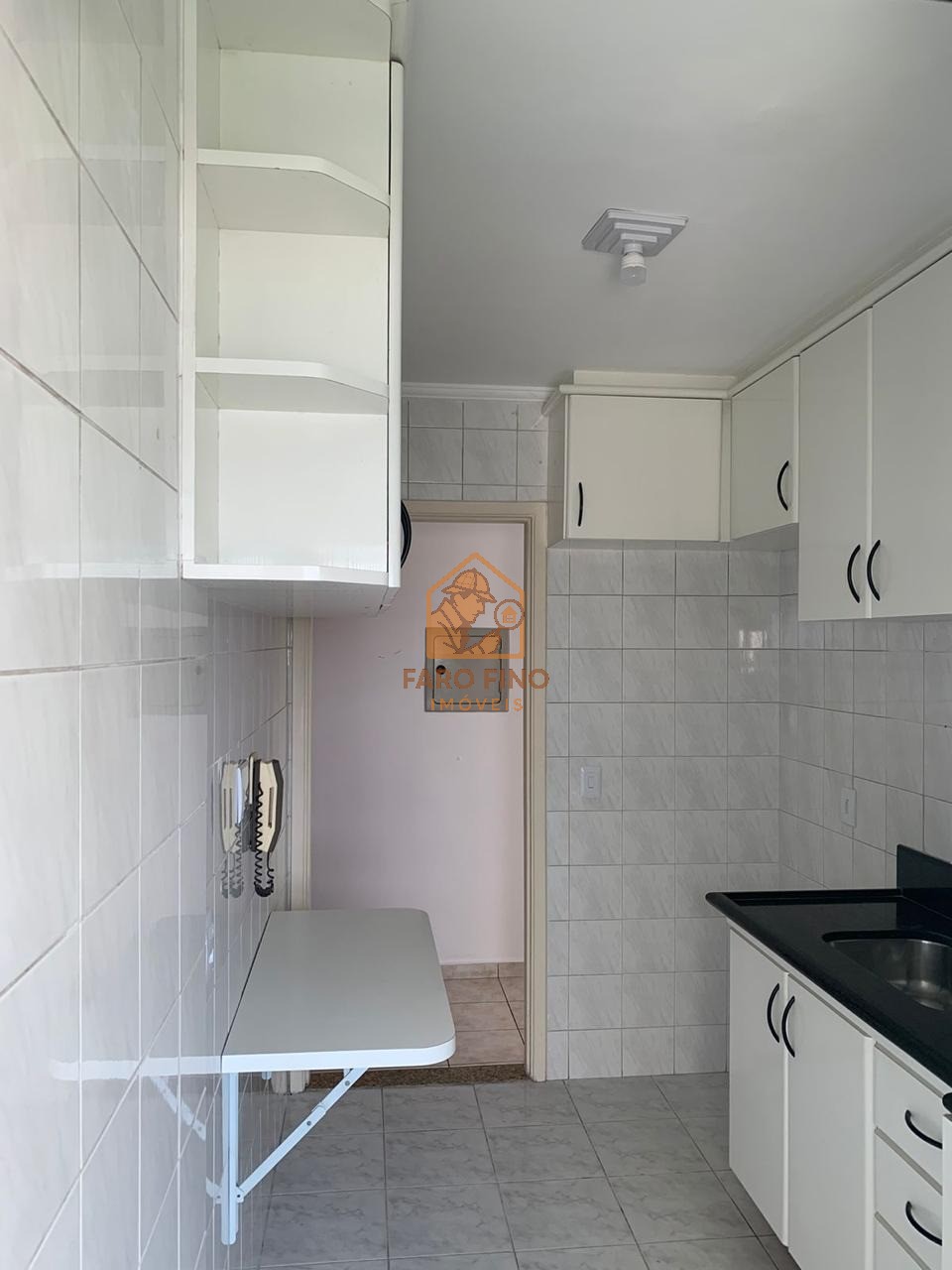 Apartamento à venda com 2 quartos, 64m² - Foto 3