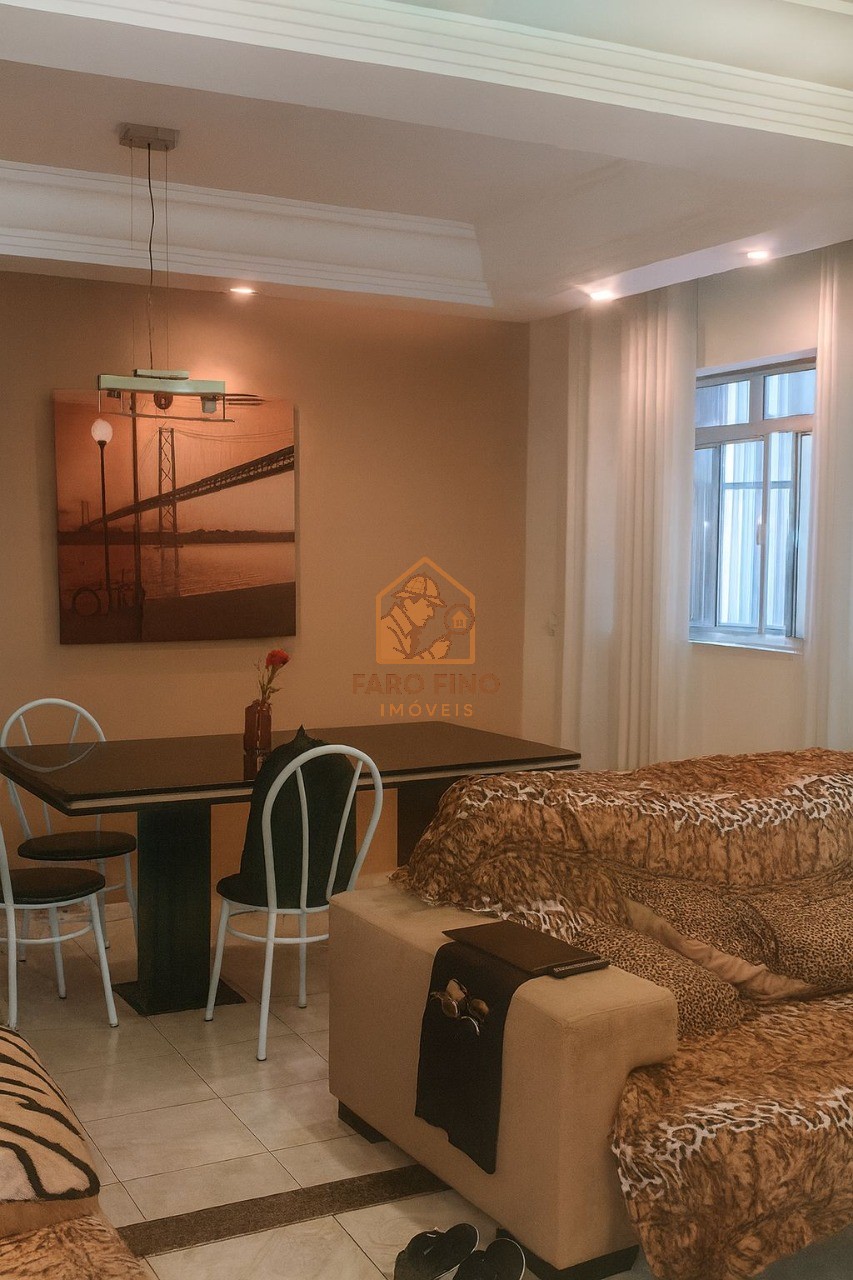 Casa, 3 quartos, 226 m² - Foto 2