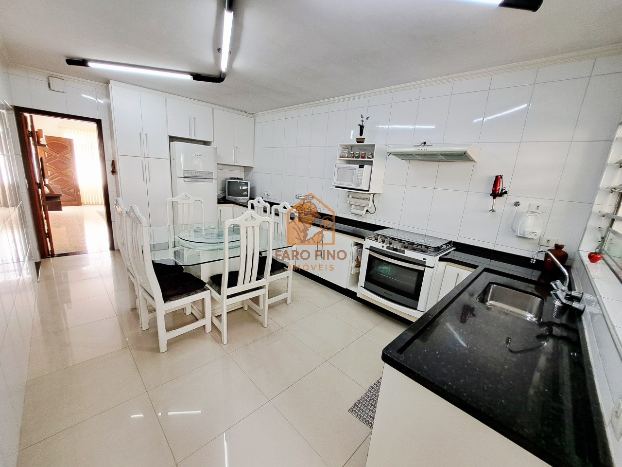 Casa, 3 quartos, 262 m² - Foto 14