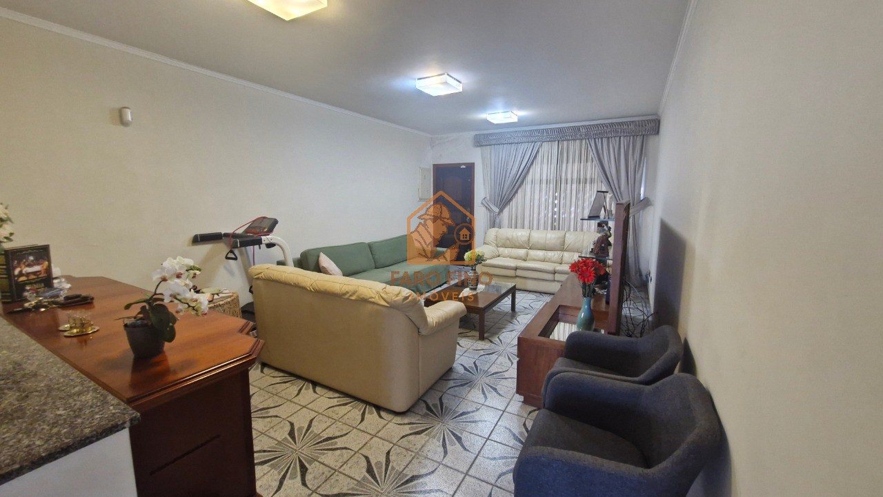 Casa, 4 quartos, 240 m² - Foto 2