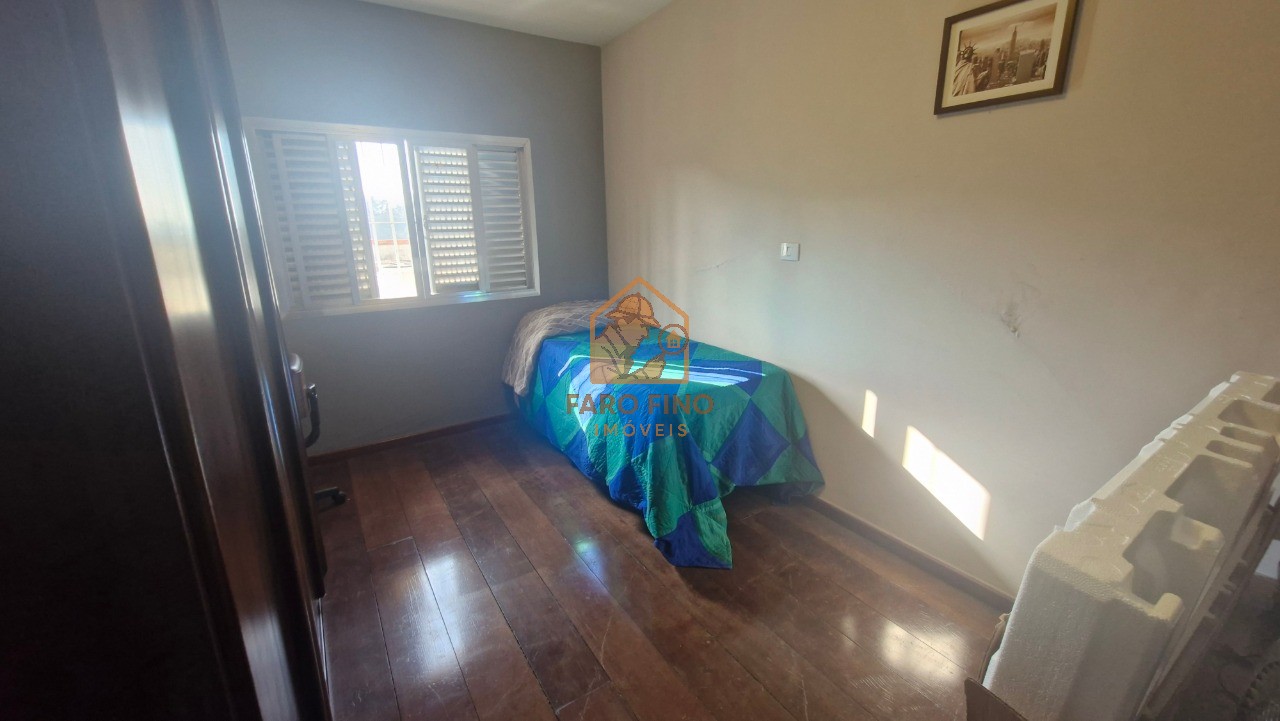 Casa, 4 quartos, 240 m² - Foto 4