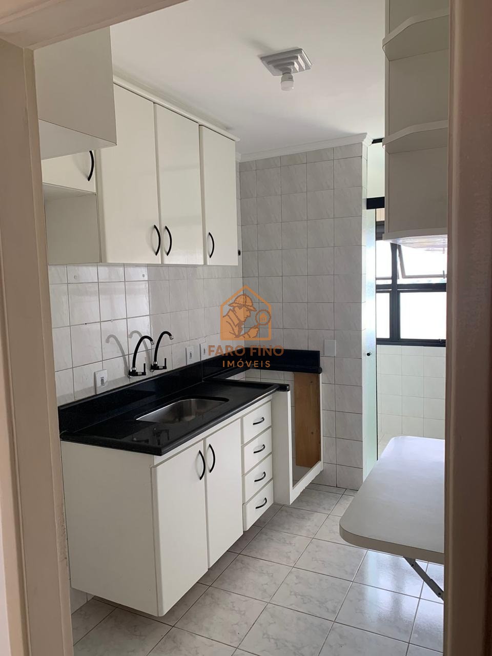 Apartamento à venda com 2 quartos, 64m² - Foto 5