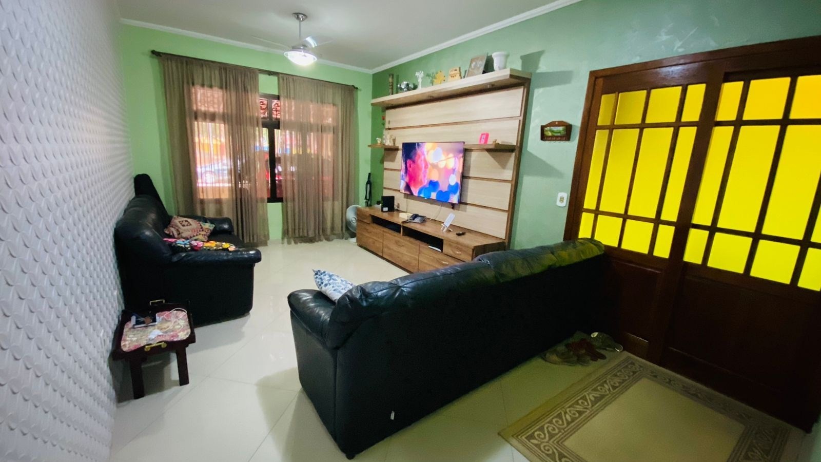 Casa, 3 quartos, 131 m² - Foto 1