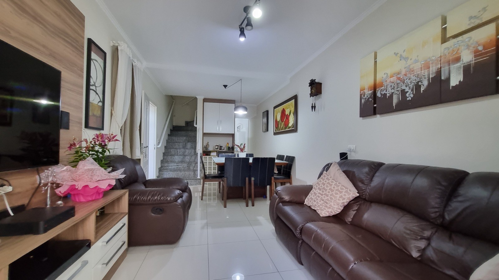 Casa, 4 quartos, 230 m² - Foto 1